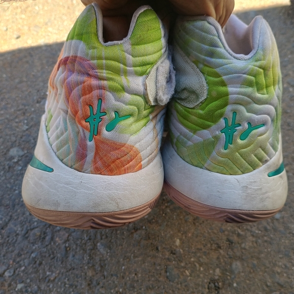 Nike Floral High-Top Sneakers - White and Green - Picture 6 of 10